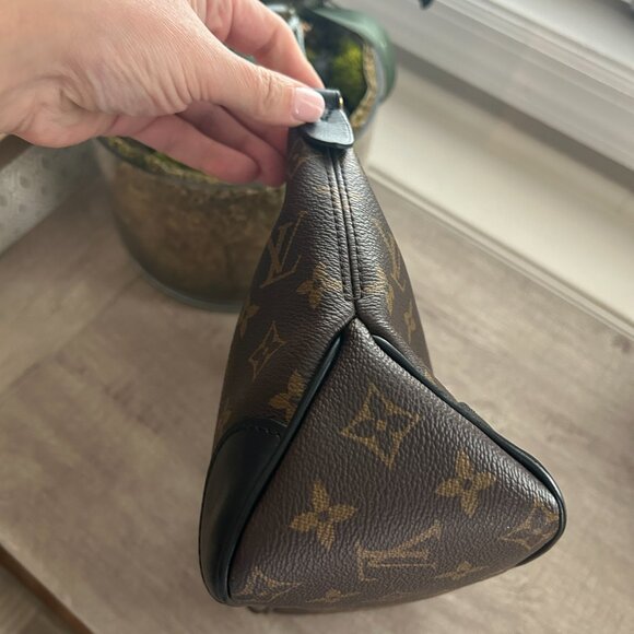 Louis Vuitton Boulogne Bag NM canvas bag - Picture 4 of 11